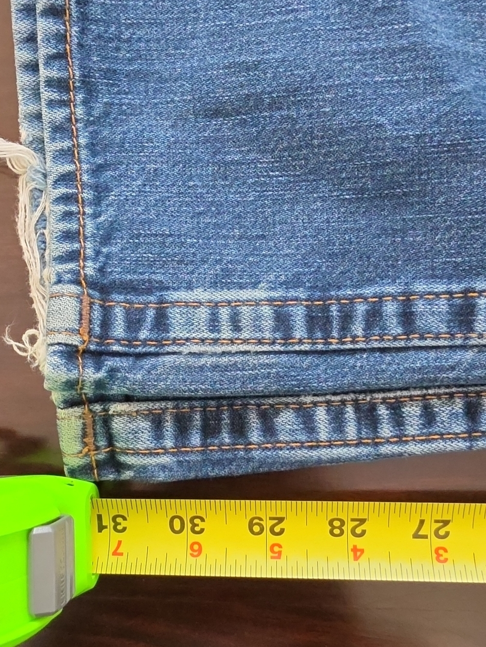 True Religion Medium Blue Denim Jeans with Signature Pocket 29x31 - Picture 5 of 7